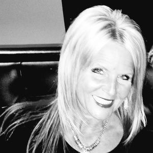 Meet your Posher, Bobbi